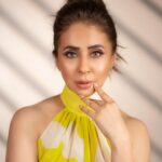 Urmila Matondkar Height Age Husband Children Family Biography